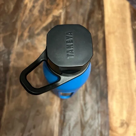 Takeya Glass Water Bottle with Silicone Sleeve, BLUE HYDRATION TUMBLER - Picture 5 of 7